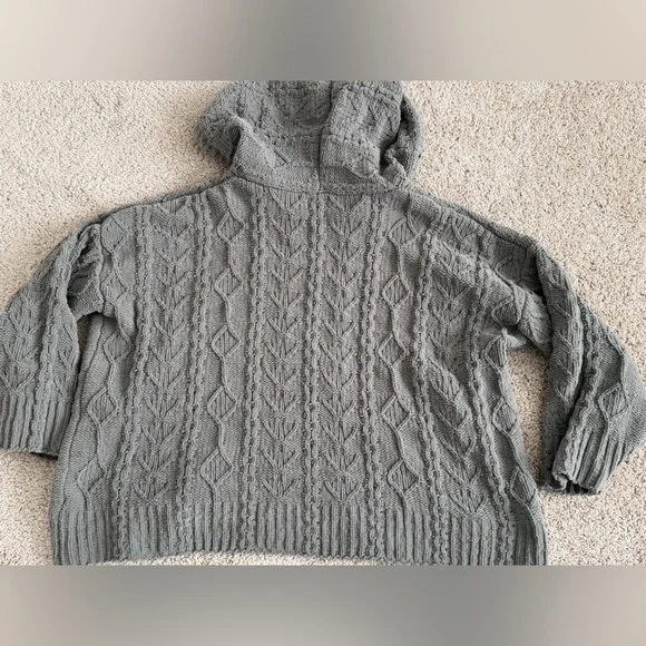 POL Green Heart Hooded Warm Cable Knit Sweater Womens Size Large - Picture 9 of 9